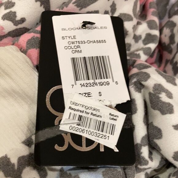 Chaser Painted Leopard Cozy Knit Womans Sweatshirt size Small - Picture 4 of 6